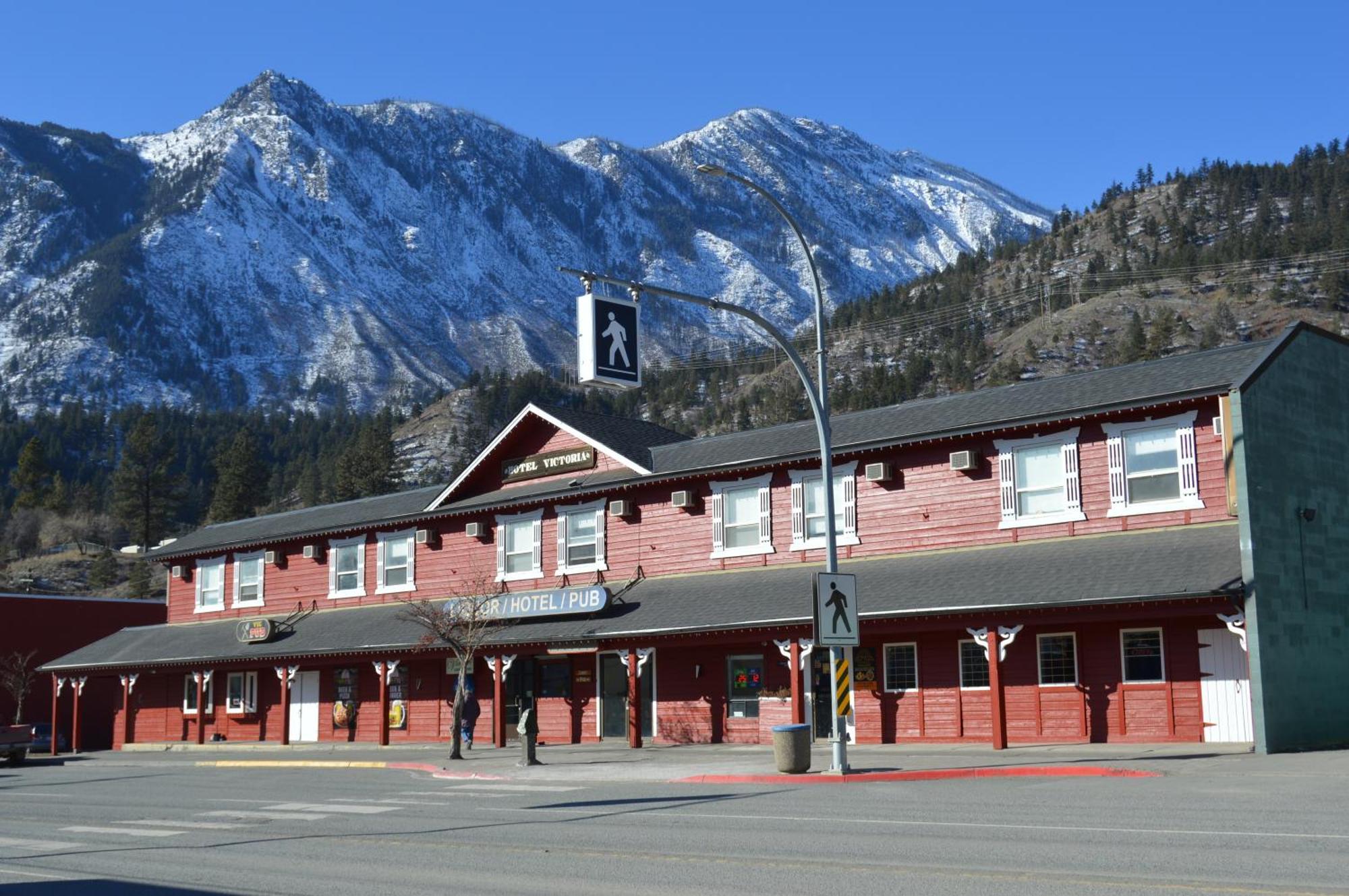 Lillooet Hotel Victoria Экстерьер фото